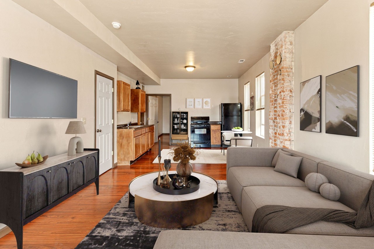 653 S. Idaho St. - Photo 2 of 17