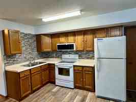 featured image of 416 W Mill St