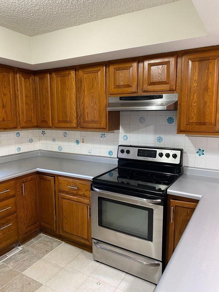 502 E Thornton Ave - Photo 3 of 24