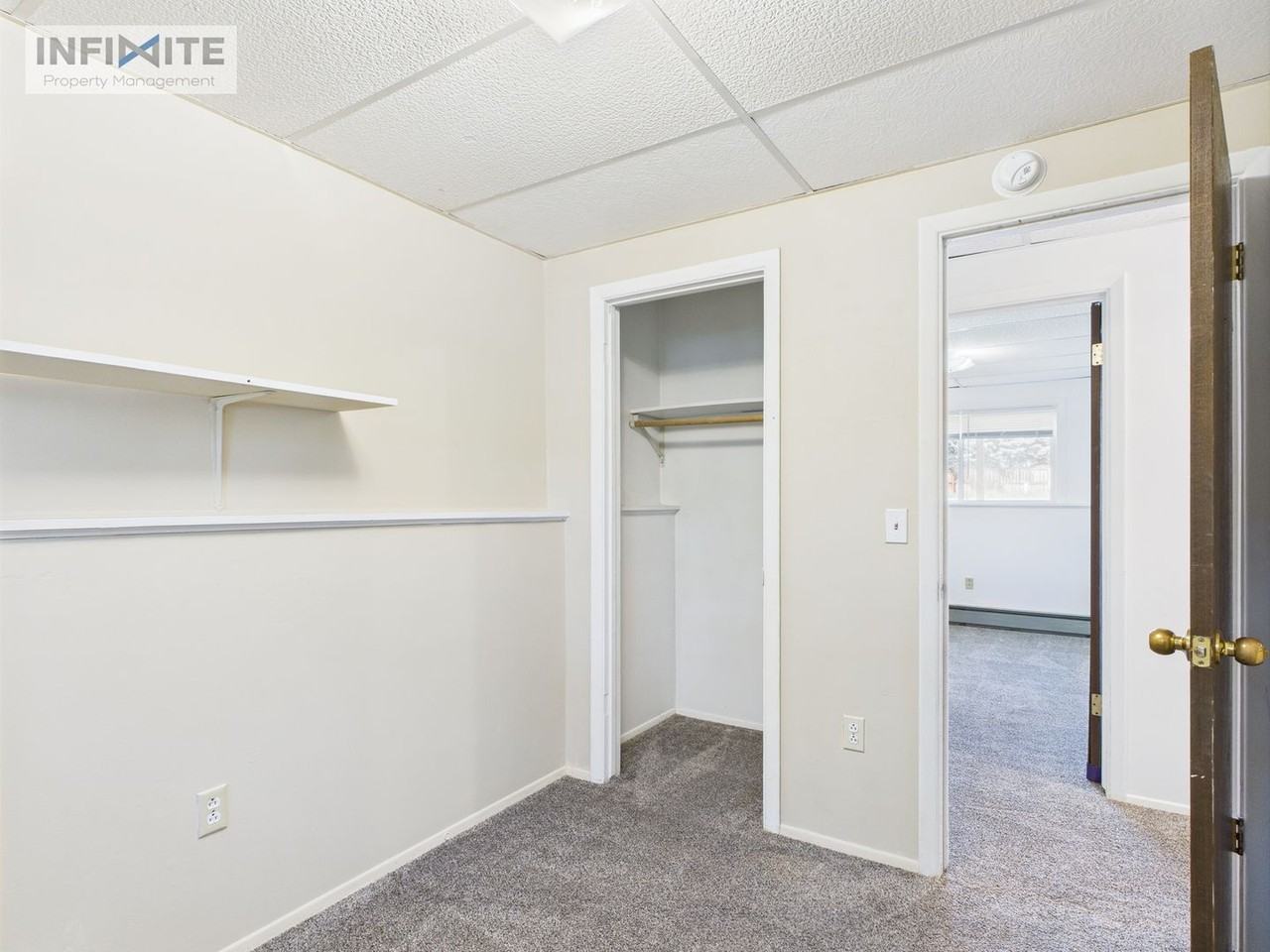 323 N 16th Ave - Photo 7 of 19
