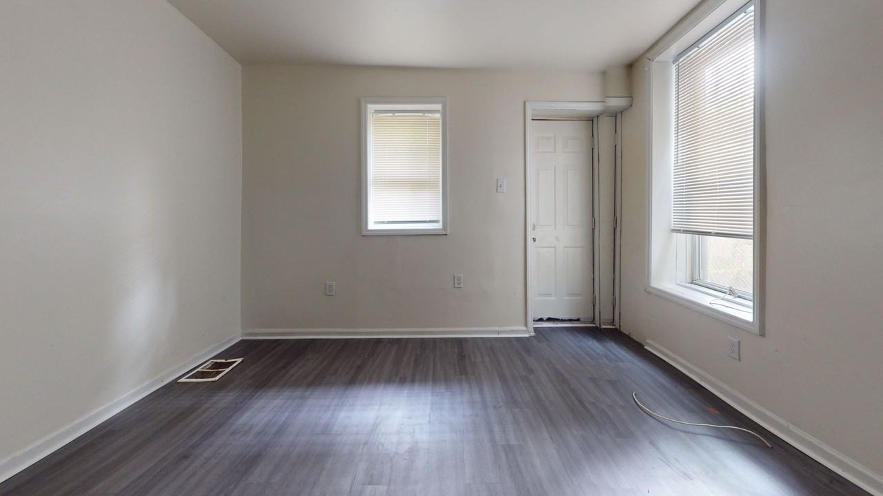 6047 Delancey St - Photo 4 of 16