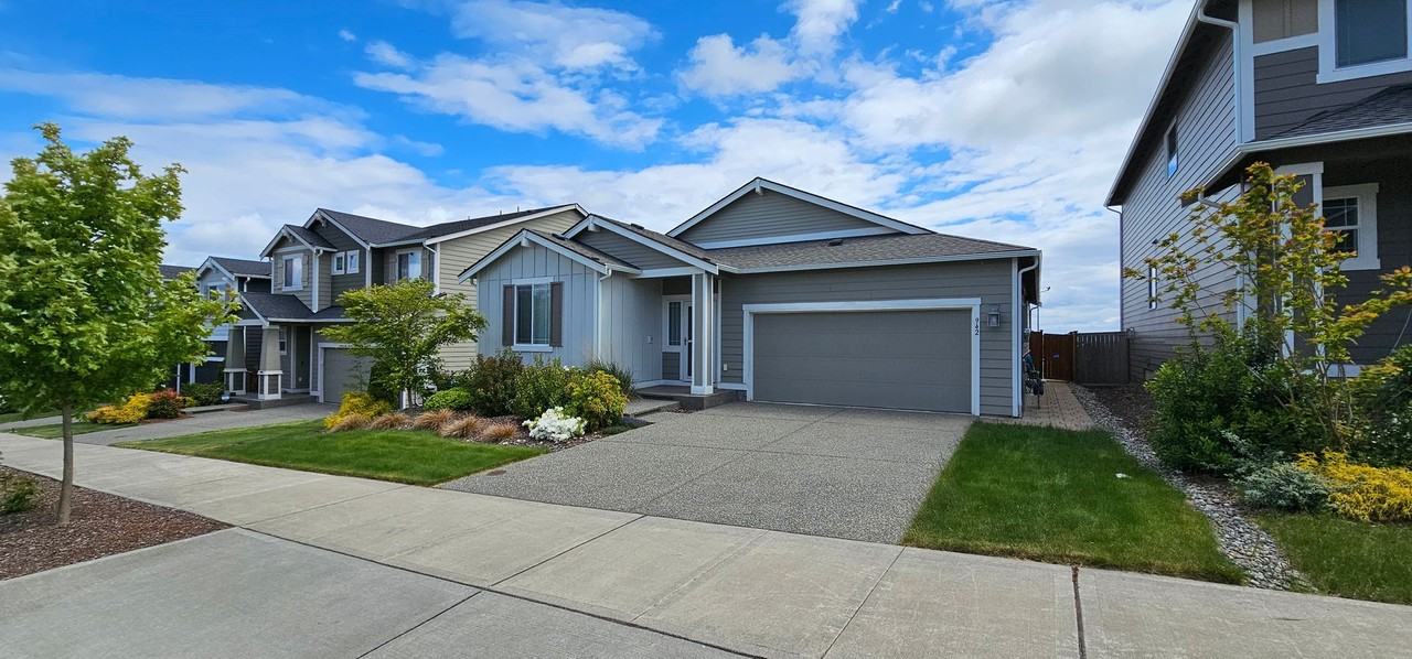 942 Timberline Ave - Photo 2 of 18