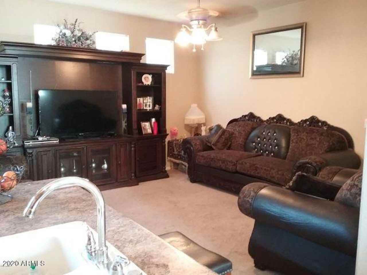 4909 S 15th Pl - Photo 4 of 14