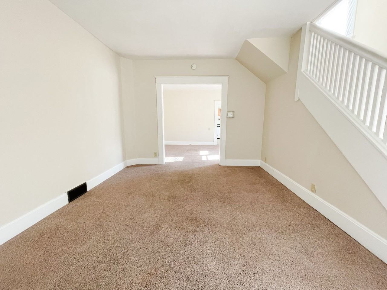 940 S 15th St - Photo 6 of 17