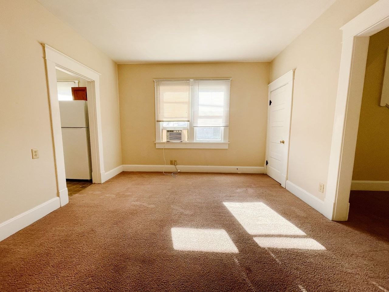 940 S 15th St - Photo 5 of 24
