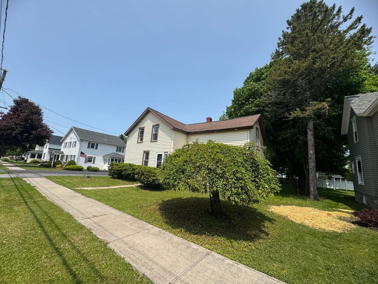 28 N Jefferson St - Photo 2 of 28