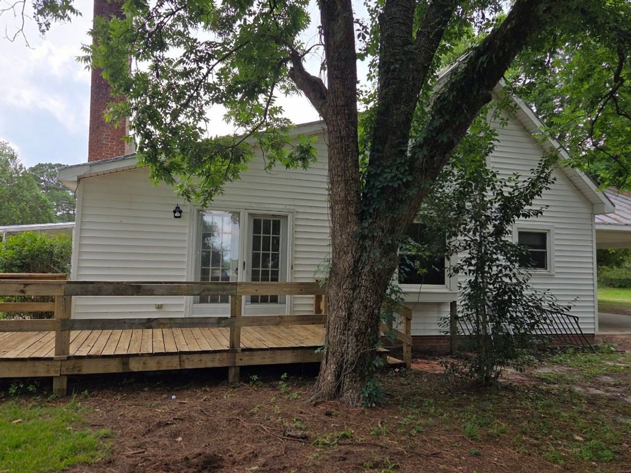 1435 Garner Chapel Rd - Photo 5 of 14