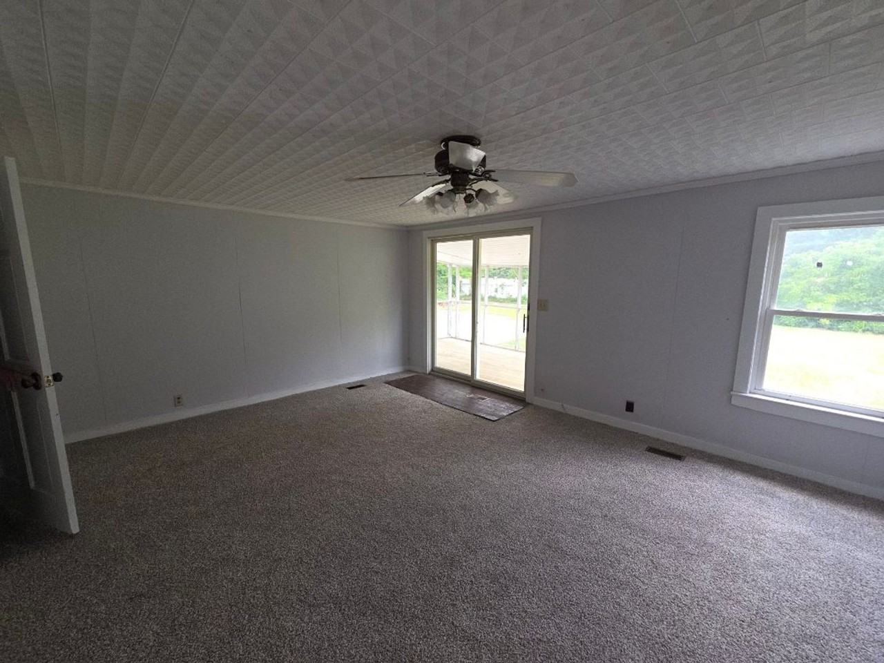 1435 Garner Chapel Rd - Photo 7 of 14
