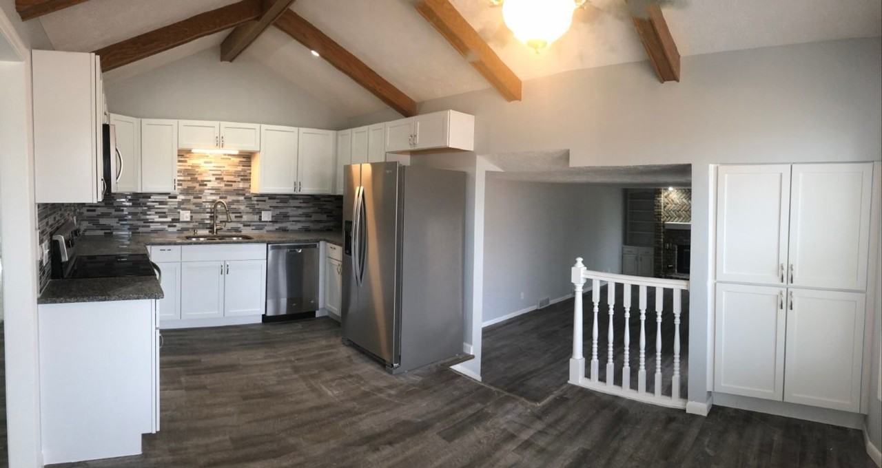 2708 Century Rd - Photo 2 of 18