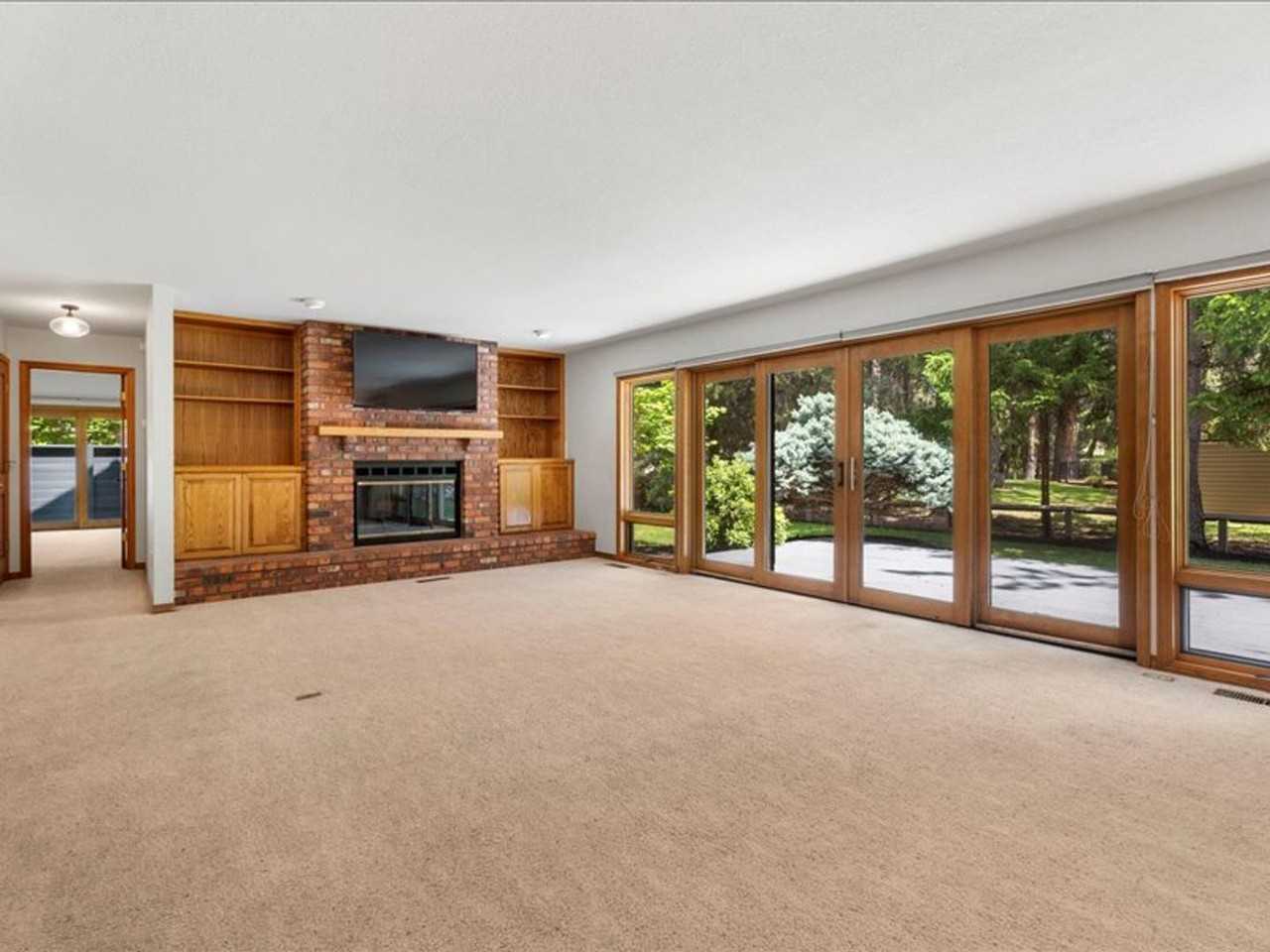 20380 Big Bear Ct - Photo 3 of 46