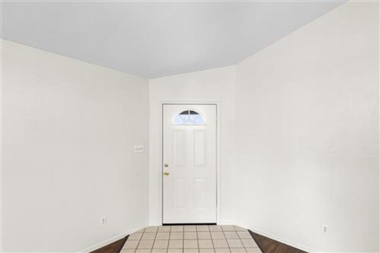 4626 Larner St - Photo 3 of 27