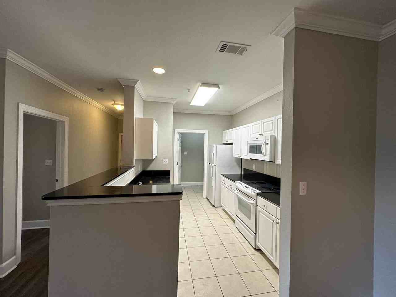 450 Park Ave #104 - Photo 4 of 15