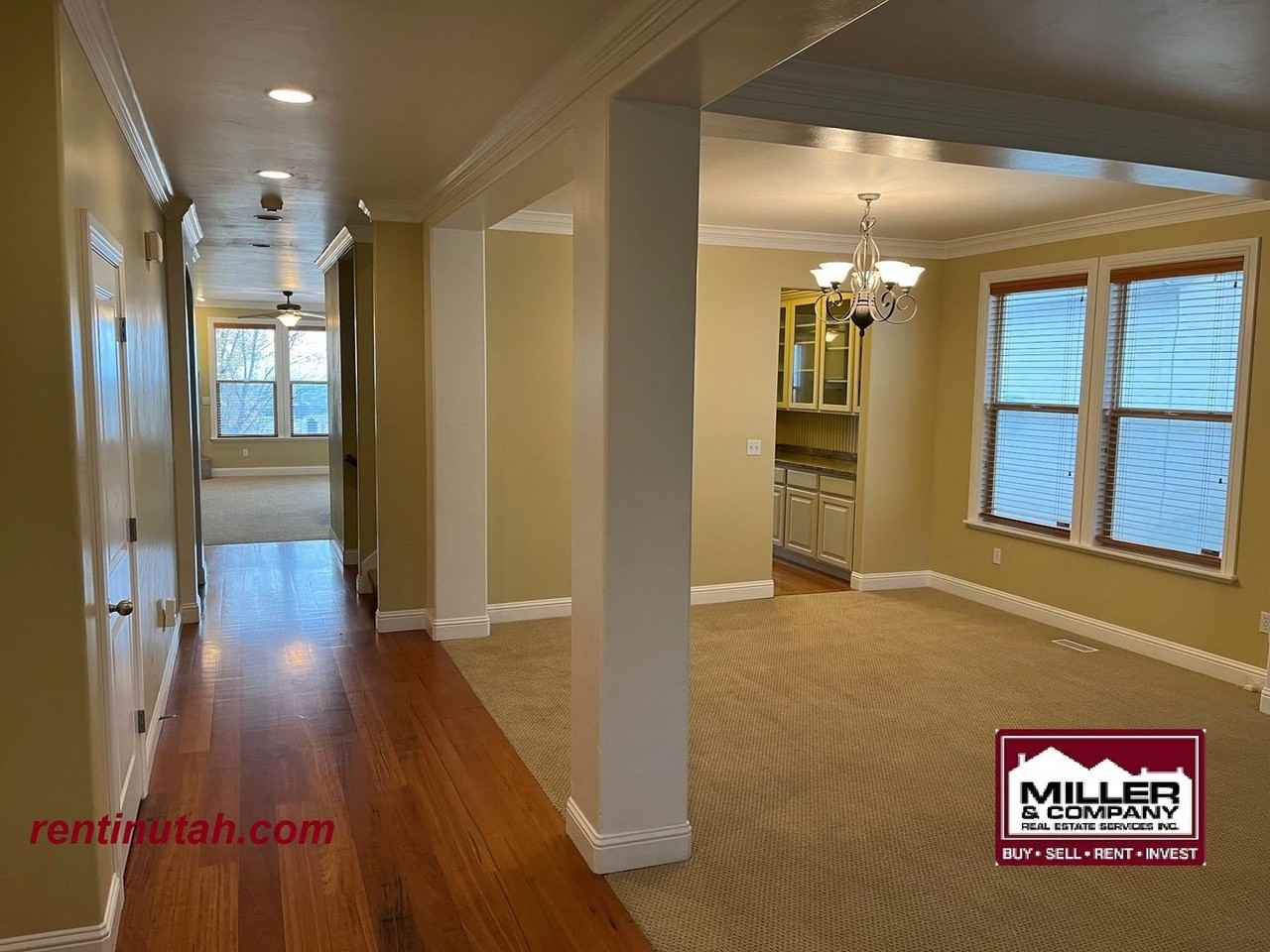 10234 S Eagle Cliff Way - Photo 3 of 31
