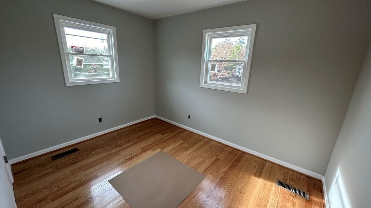 1380 Clover Rd - Photo 3 of 7