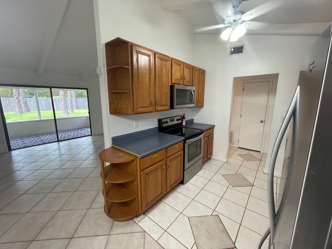 2526 Nw 54th Blvd - Photo 4 of 21