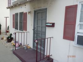 featured image of 210 W D St