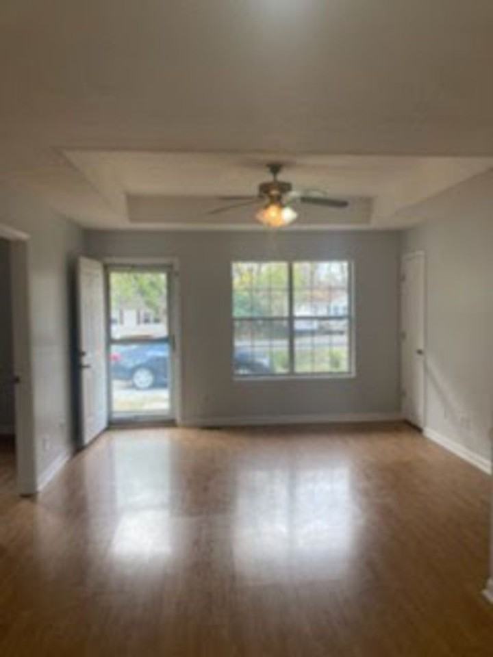 219 Tobacco Rd - Photo 2 of 16