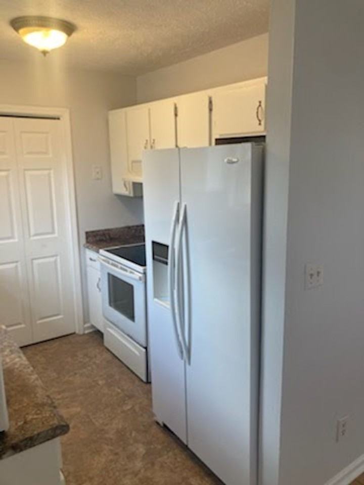 219 Tobacco Rd - Photo 5 of 16