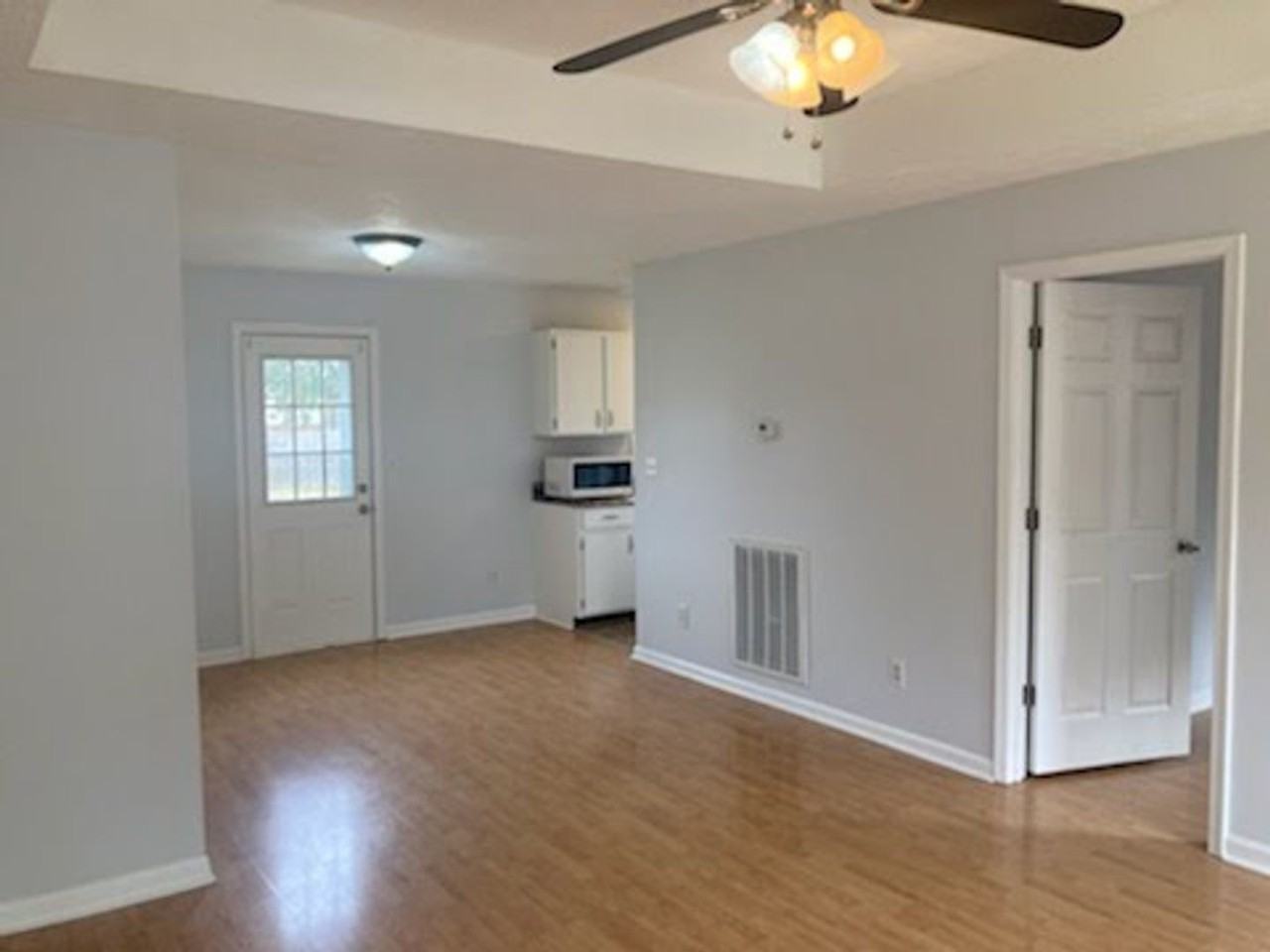 219 Tobacco Rd - Photo 7 of 16