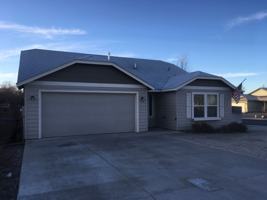 featured image of 712 Ne Redwood Ave