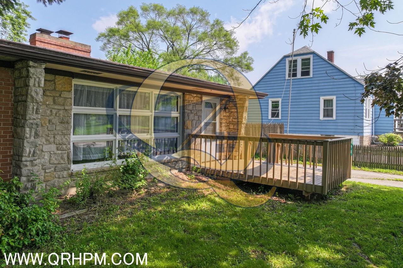 490 Schust Rd - Photo 3 of 21