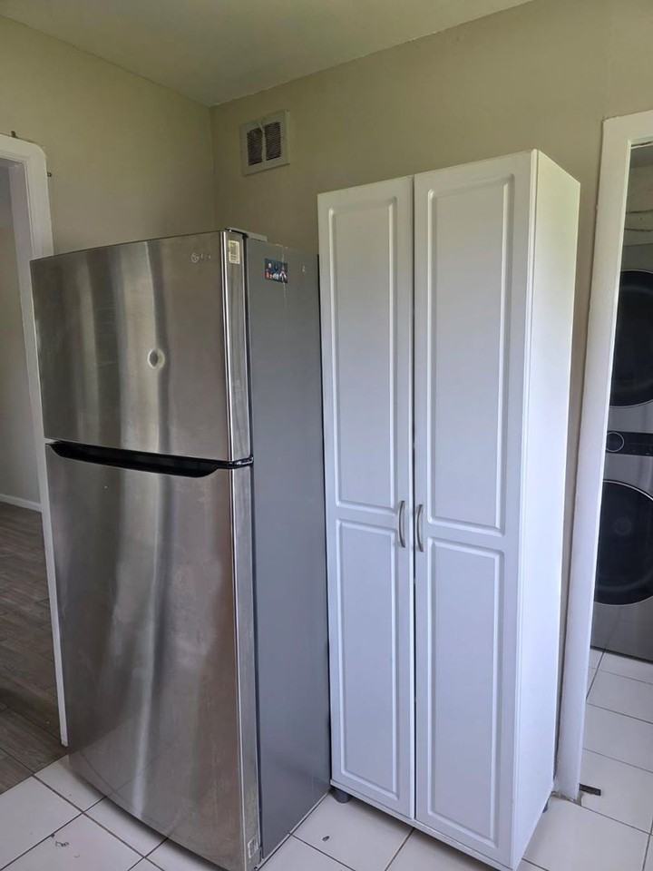 464 Robinson Dr - Photo 7 of 14