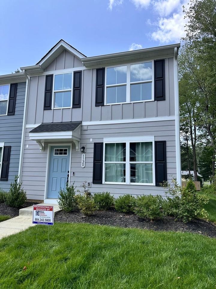 1120 Canterbury Ridge Rd - Photo 3 of 44