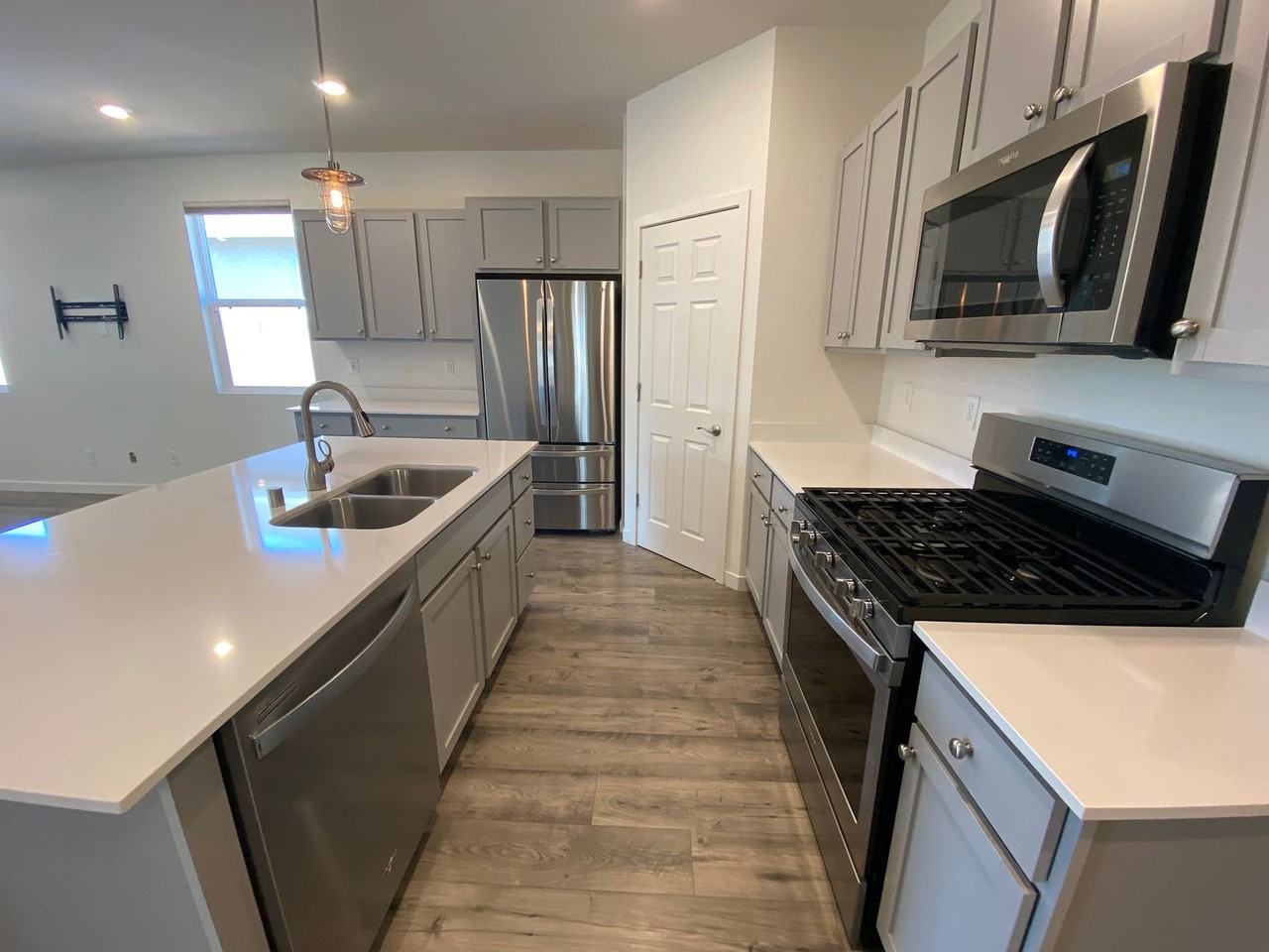 6555 Coyote Call Trl - Photo 3 of 50