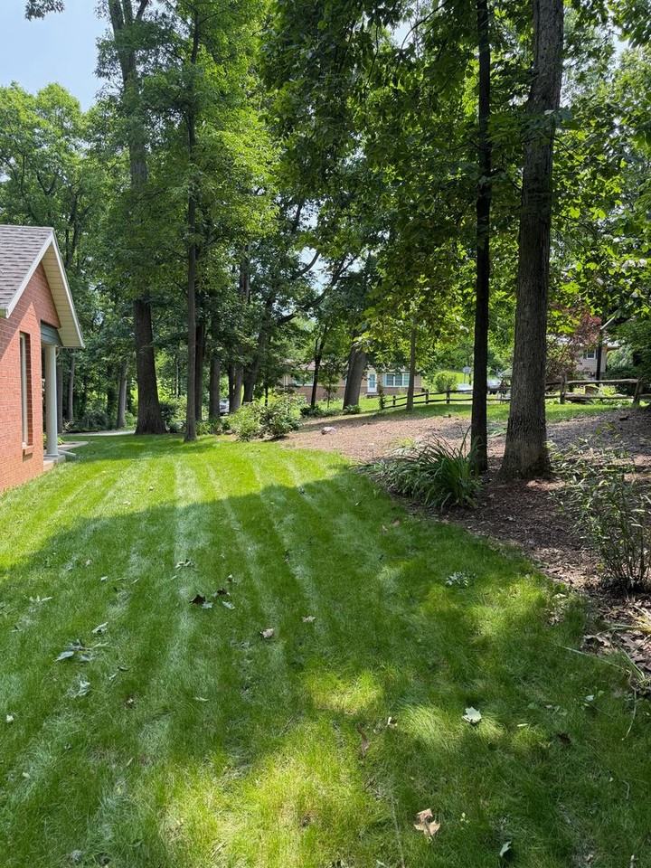 1531 E Strohm Dr - Photo 6 of 50