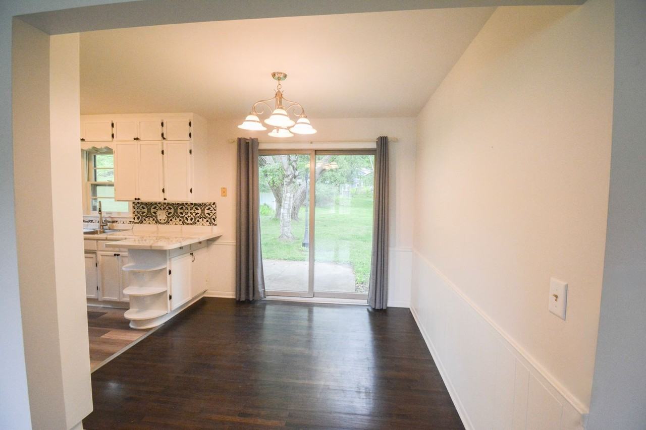 501 33rd St Sw - Photo 3 of 19