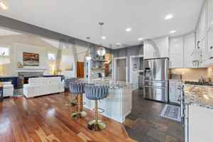 featured image of 5321 E Rosedale Ln