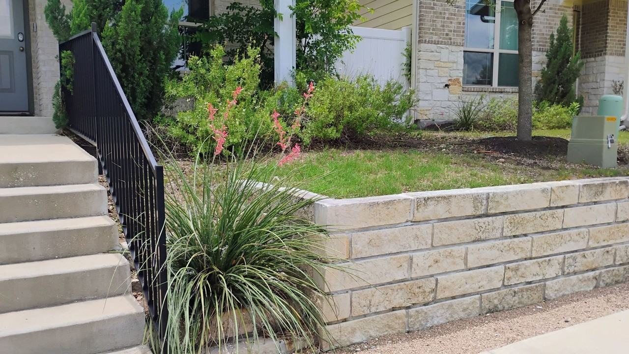 7706 Norah Dr - Photo 4 of 10