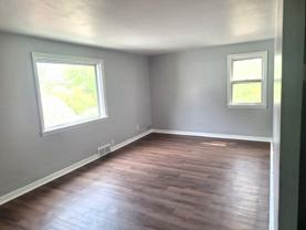 2215 S 90th St #U - Photo 1 of 1