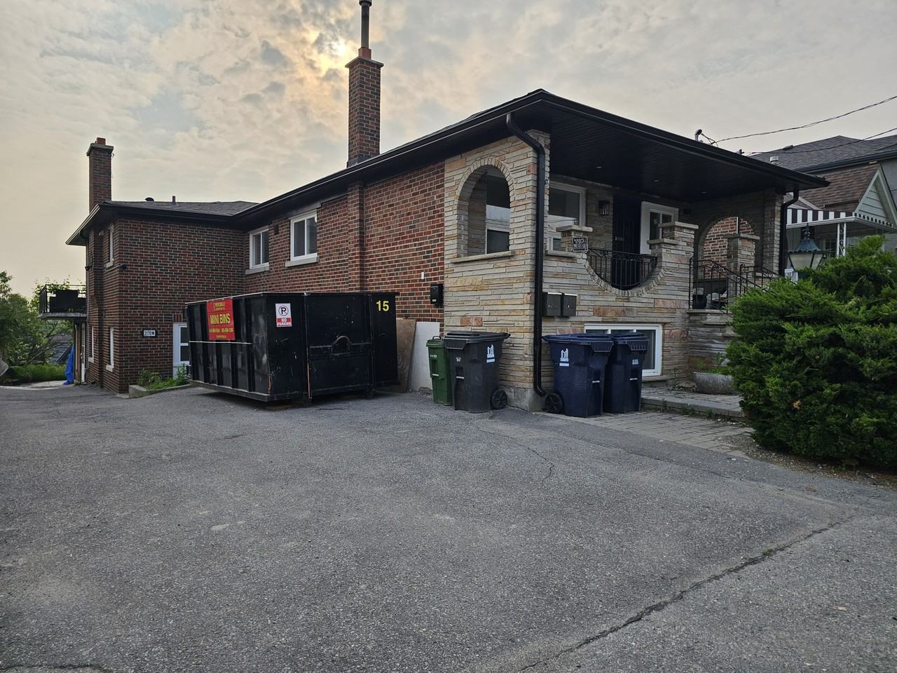 2170 Dufferin Street - Photo 4 of 21
