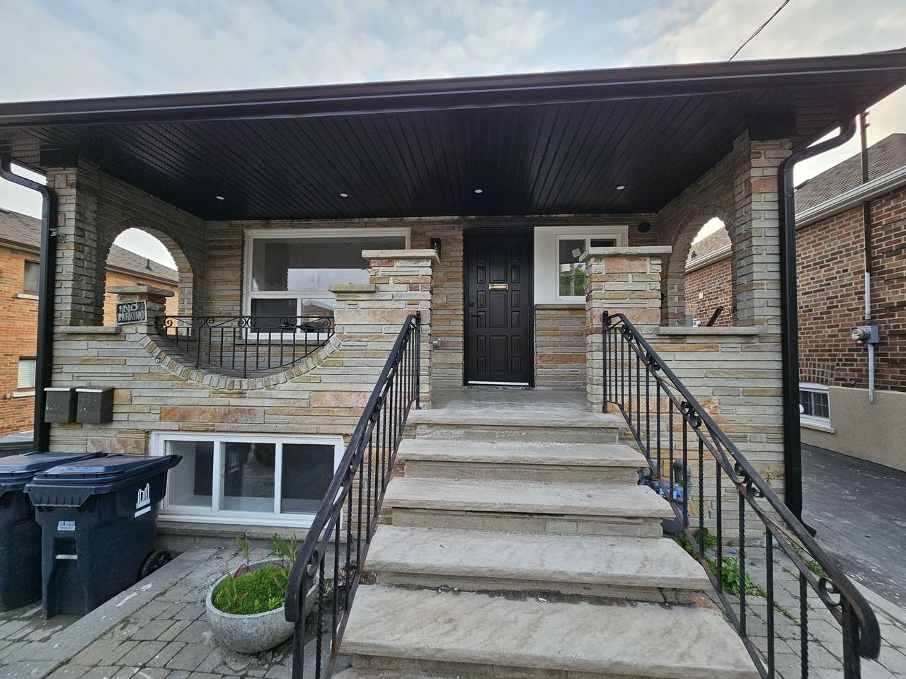 2170 Dufferin Street - Photo 5 of 21