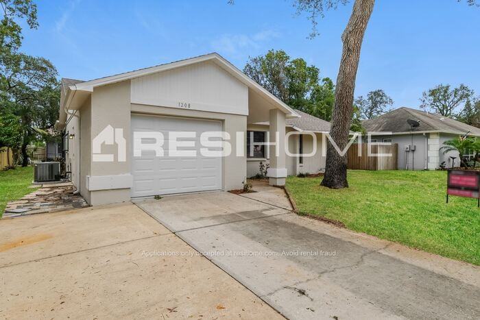 1208 Begonia Dr - Photo 2 of 19