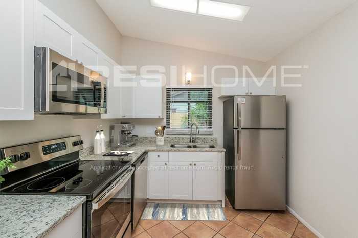 1208 Begonia Dr - Photo 3 of 19