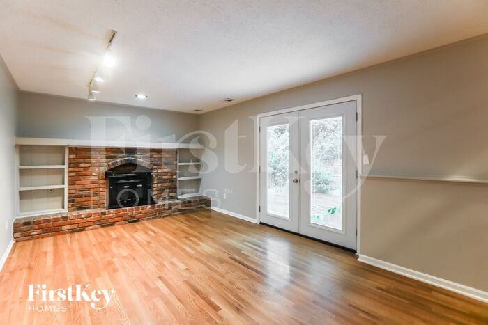 13028 W 100th Ter - Photo 3 of 15