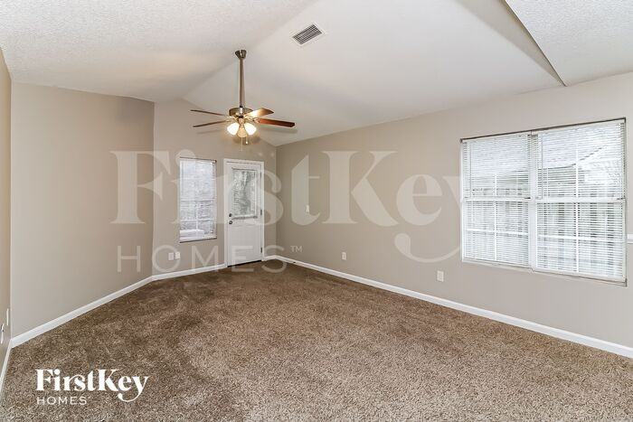 2165 Cottage Ct Sw - Photo 2 of 15