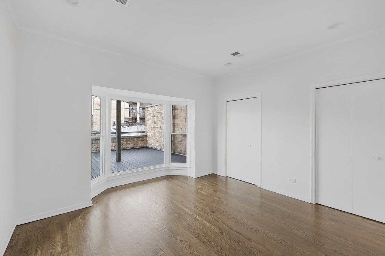 1645 South Blue Island Avenue #2F - Photo 6 of 16