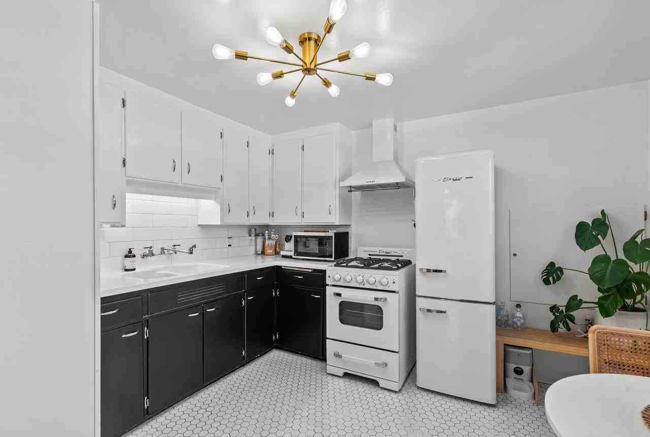36 N Pacific Ave #38 - Photo 7 of 30