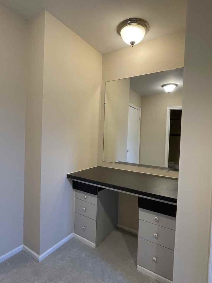 10540 Assembly Dr - Photo 6 of 24