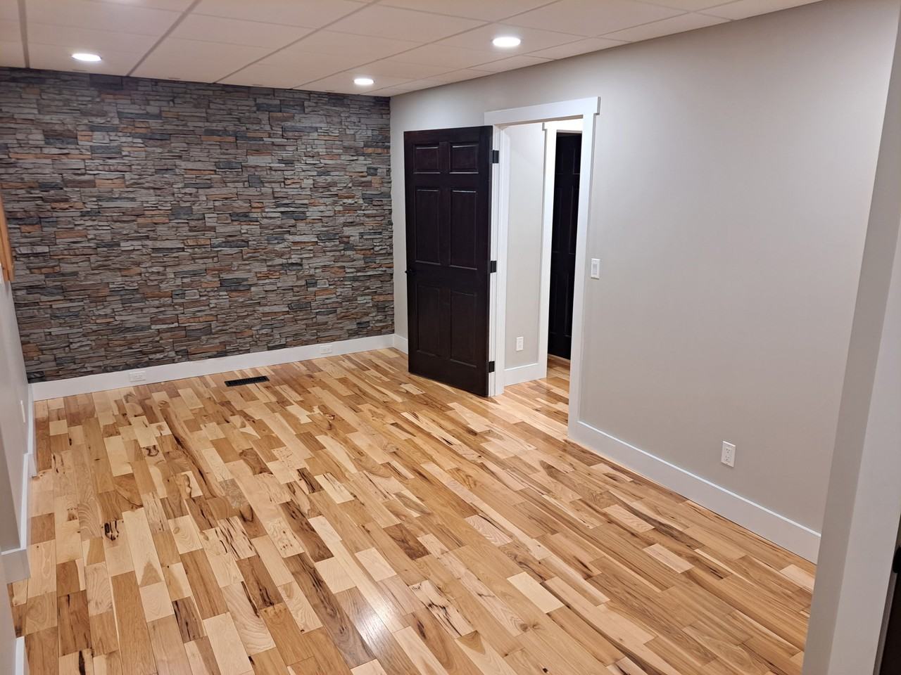 426 W Main St #NA - Photo 3 of 20