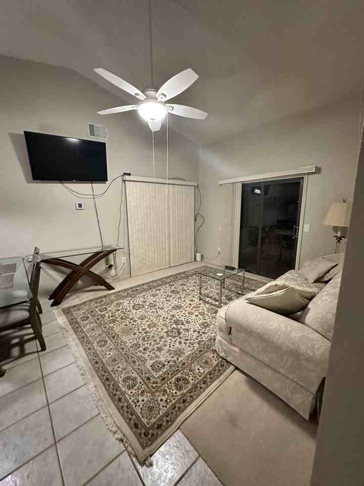 1112 E Corktree Cir #NA - Photo 5 of 18