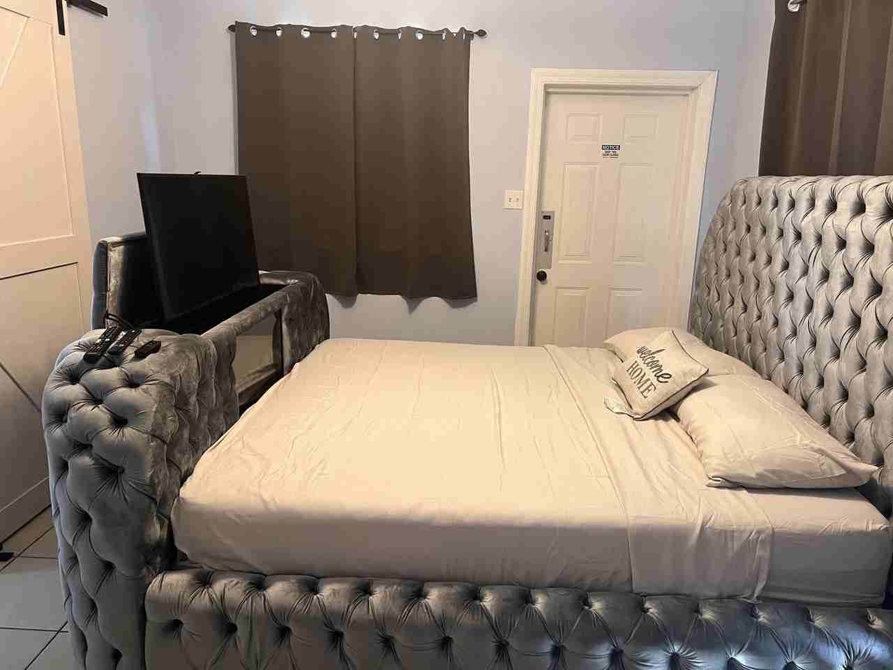 10107 N Aster Ave #B - Photo 7 of 16