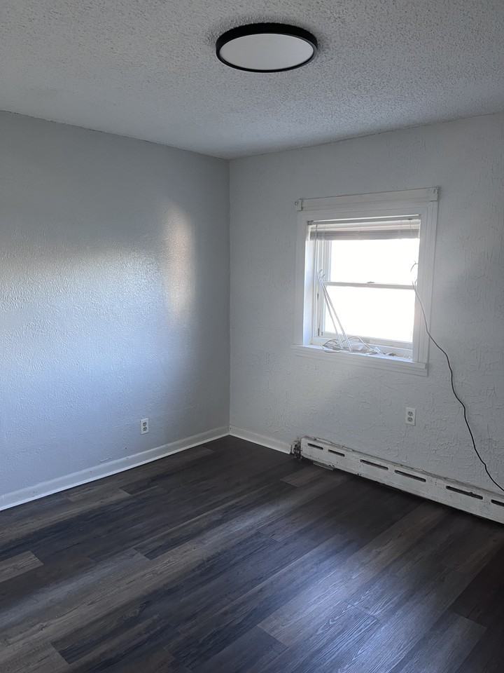 117 2nd St #REAR - Photo 6 of 9