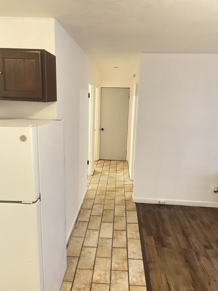 2209 Galilee Ave #1E - Photo 3 of 7