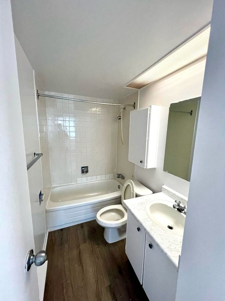 440 Gloucester Street #440/18-0x - Photo 3 of 8