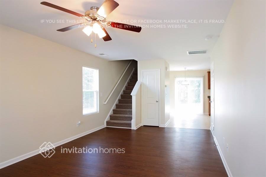5016 Broad Leaf Ct - Photo 4 of 18