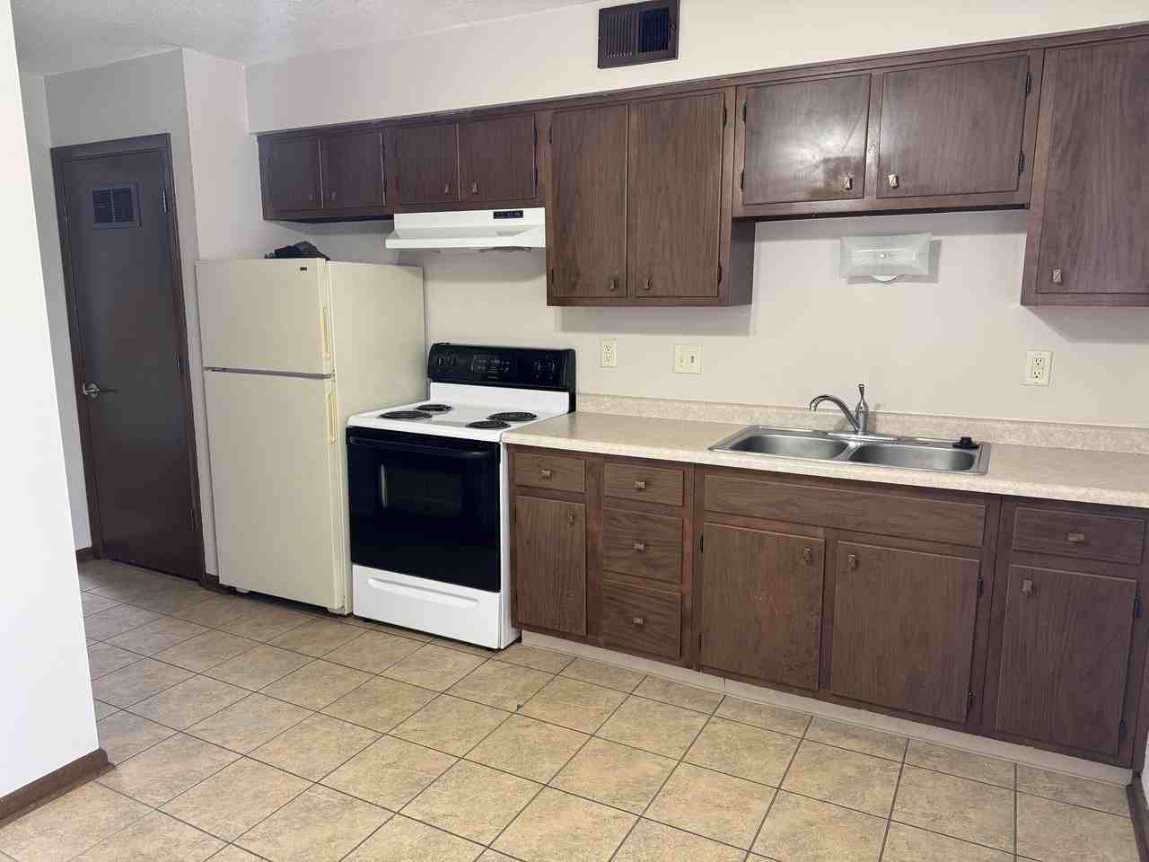 Wildflower CR LLC - Photo 4 of 12